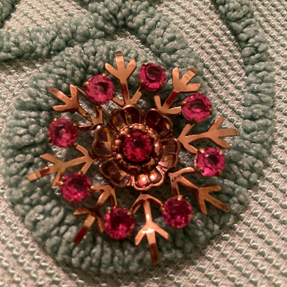 Rose gold filled brooch